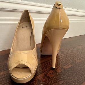 Stuart Weitzman Provence Size 9